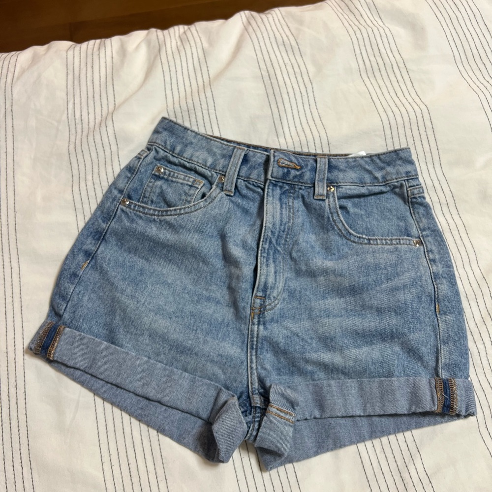 Medium Wash H&M Shorts